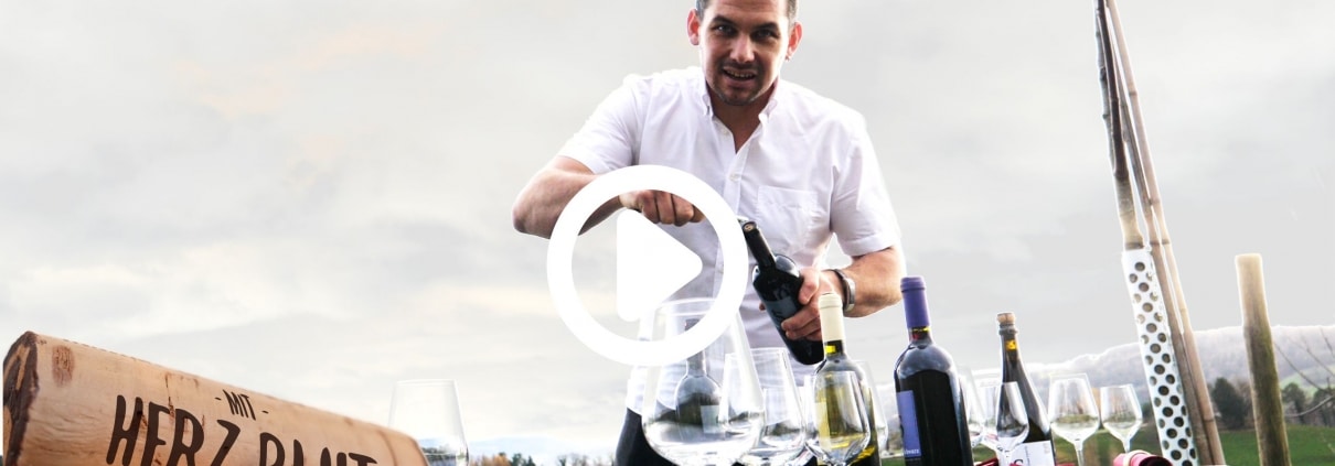 Am Wochenende haben wir Degustation. Der richtige Wein macht den Abend perfekt. Komm an unsere Degustation und finde deinen Lieblingswein und sei der Held am Tisch.